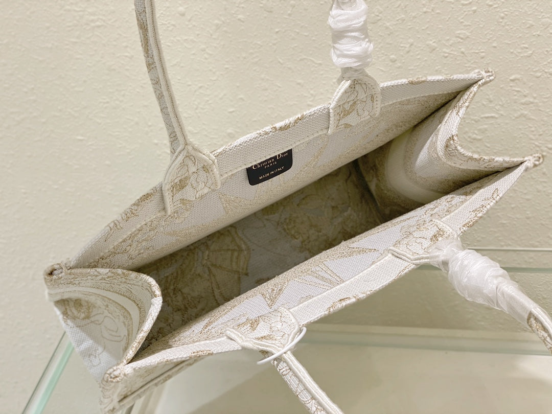 Dior Elegant Gold and White Embroidered Star Canvas Tote Bag