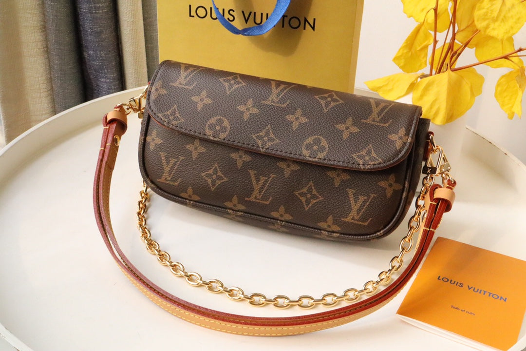 Louis Vuitton Vintage Brown Monogram Canvas Shoulder Bag with Gold Chain