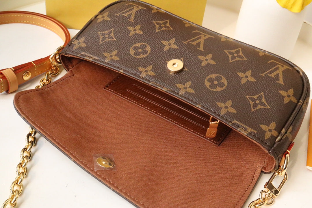 Louis Vuitton Vintage Brown Monogram Canvas Shoulder Bag with Gold Chain