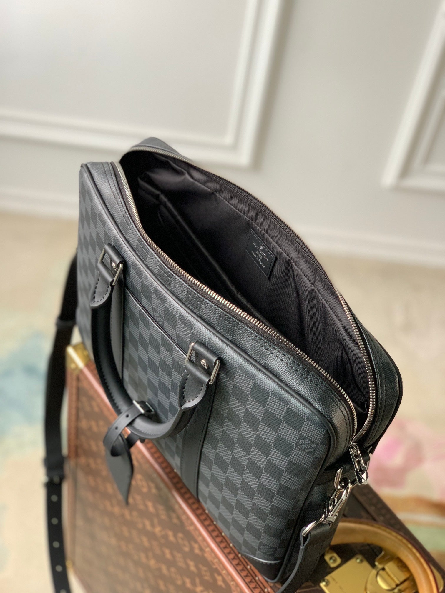 Louis Vuitton Classic Checkerboard Pattern Leather Business Briefcase Bag