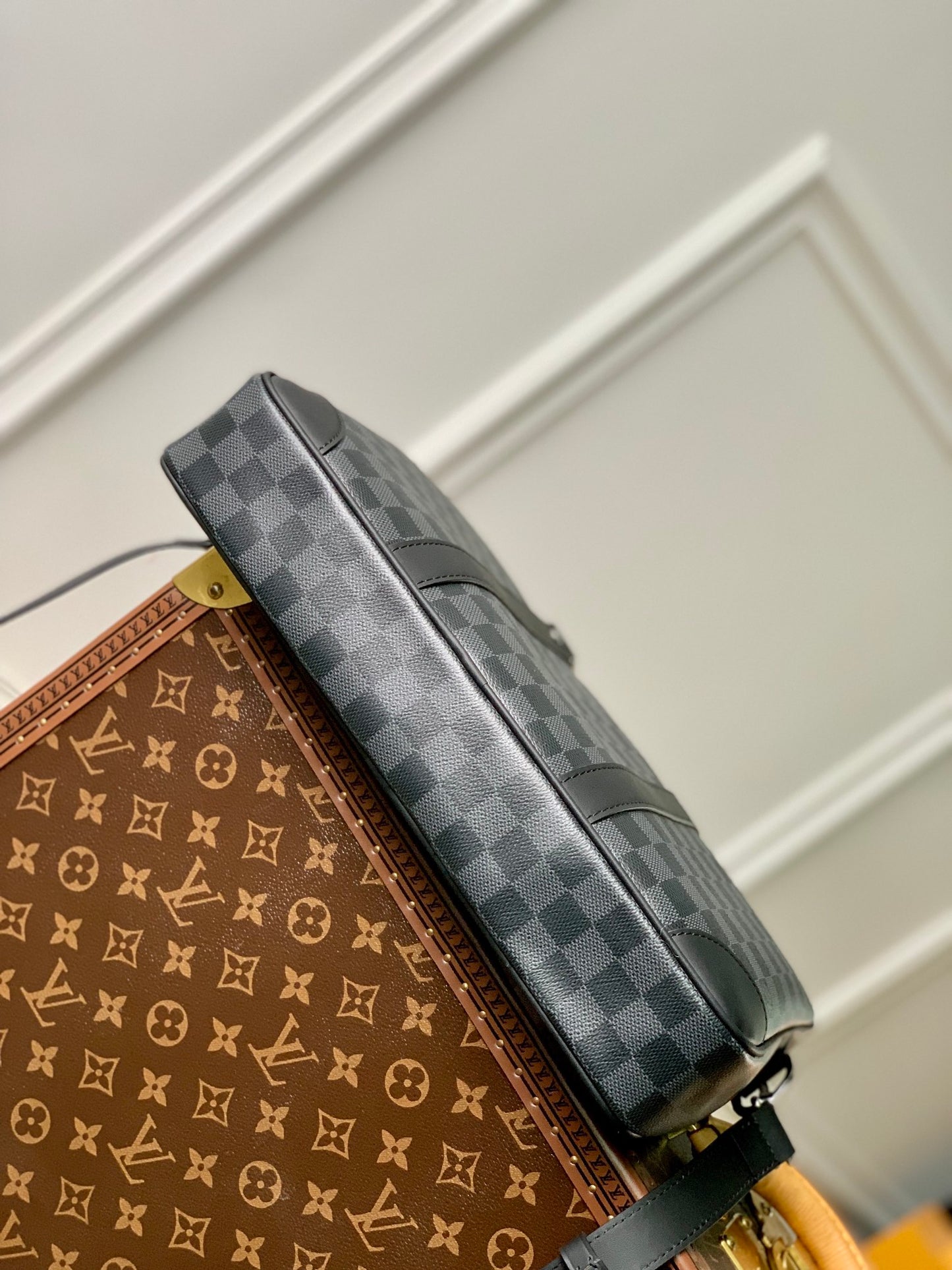 Louis Vuitton Classic Checkerboard Pattern Leather Business Briefcase Bag