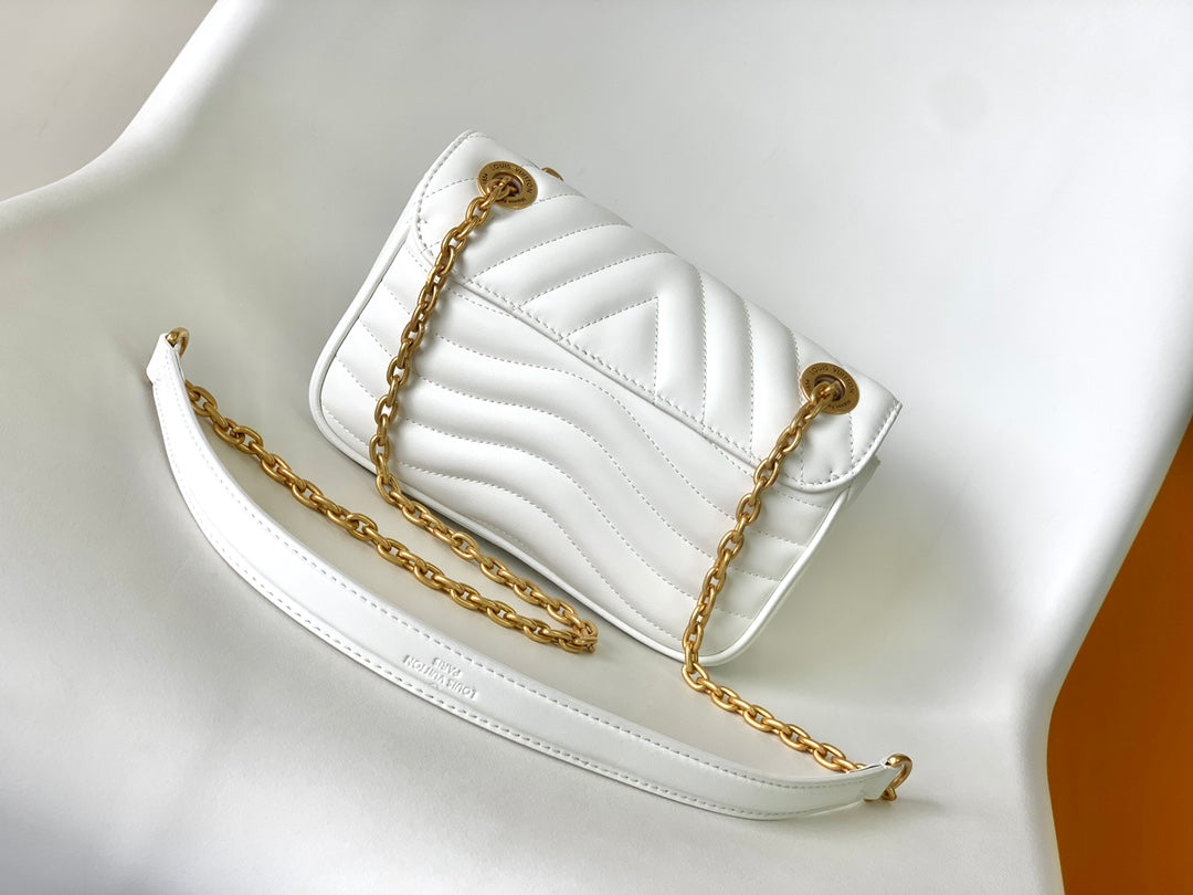 Louis Vuitton Elegant White Chevron Quilted Leather Handbag with Gold Chain