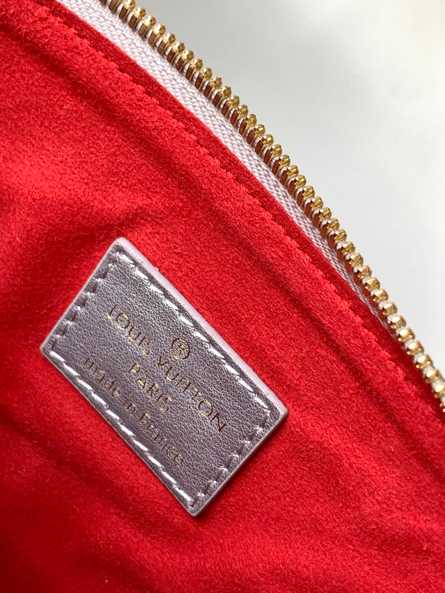 Louis Vuitton Metallic Silver Embossed Shoulder Bag with Chunky Chain Strap