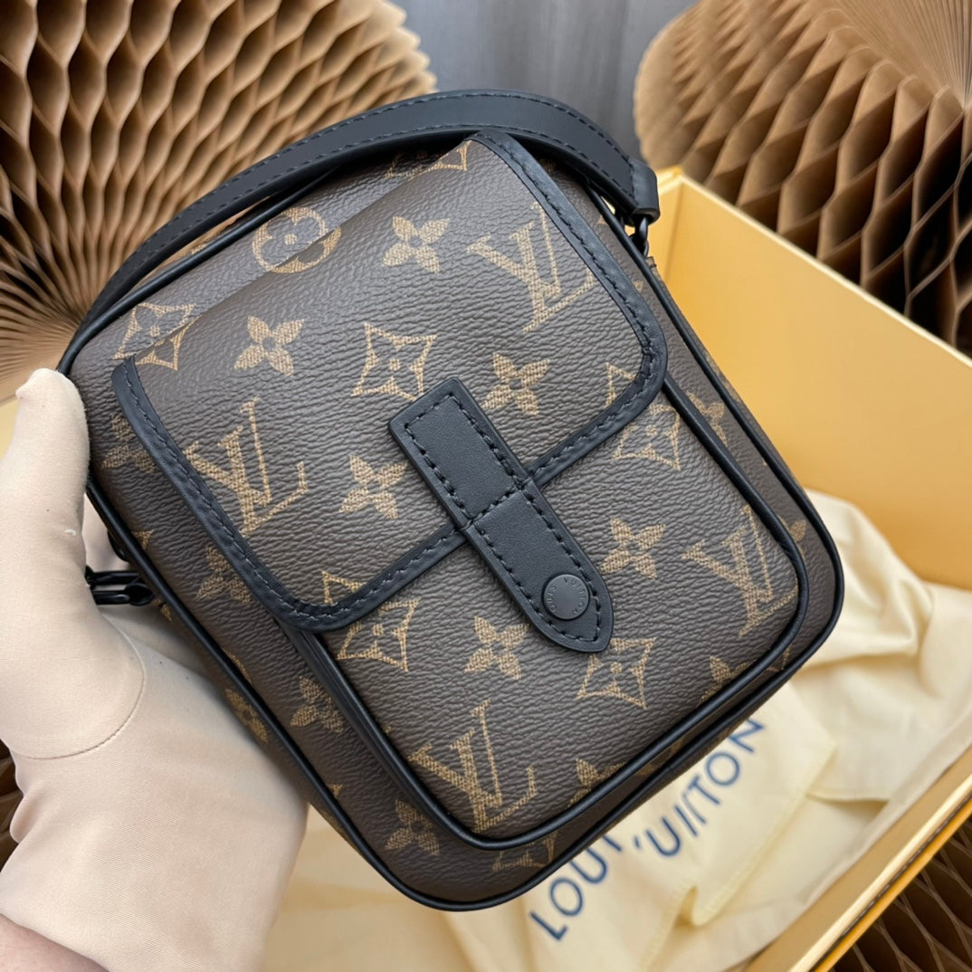 Louis Vuitton Classic Brown Monogram Canvas Crossbody Messenger Bag