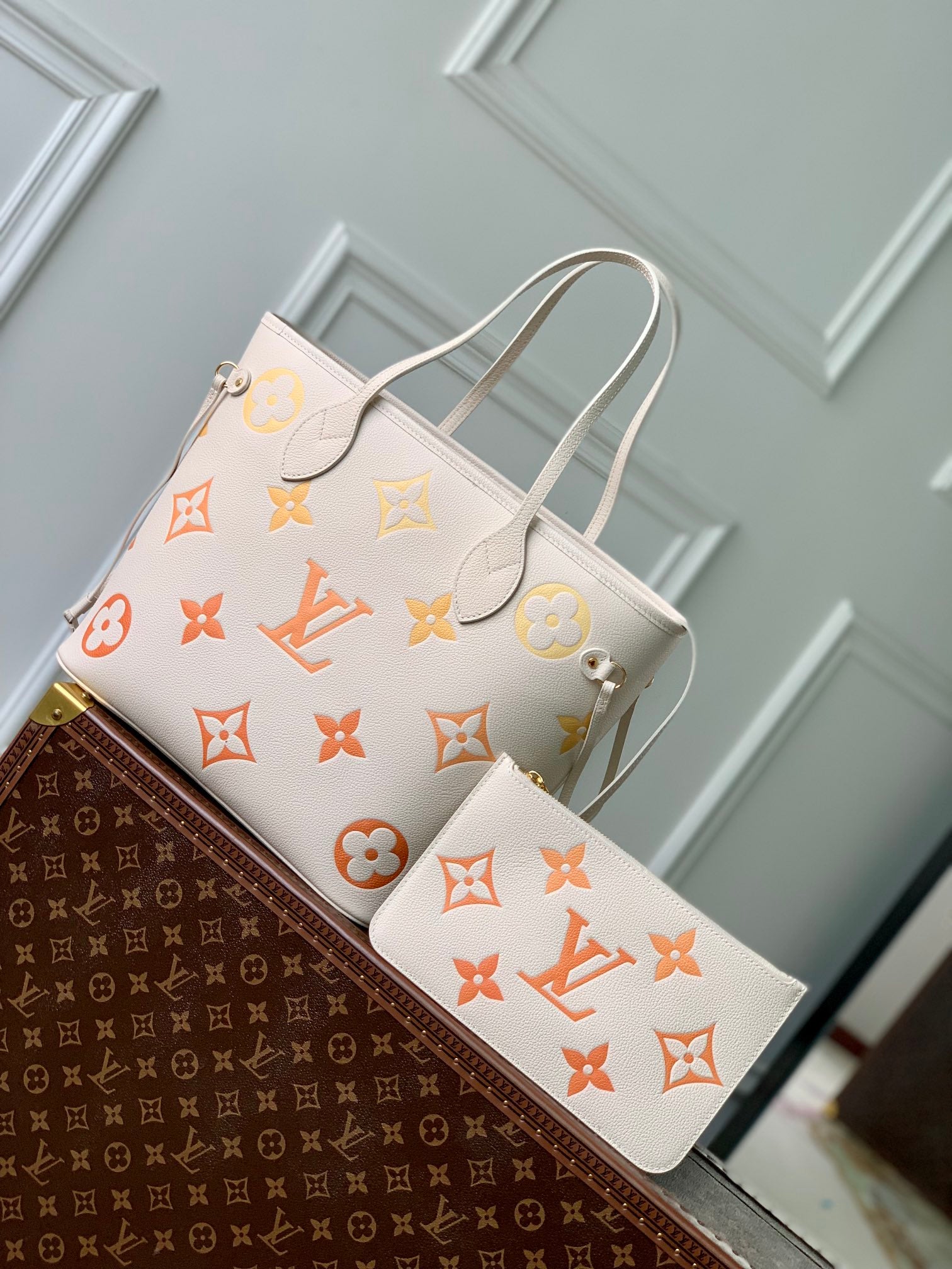 Louis Vuitton Gradient Monogram Pattern Leather Tote Bag Light Pink Shoulder Handbag