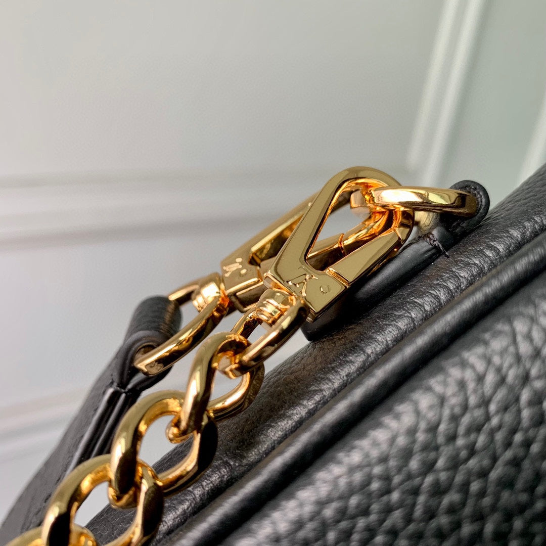 Louis Vuitton Elegant Black Leather Shoulder Bag with Gold Clasp and Chain