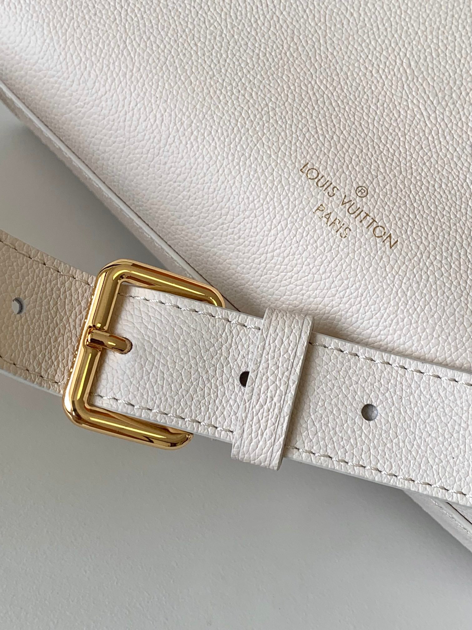 Louis Vuitton Off-White Structured Leather Tote Bag with Gold Hardware