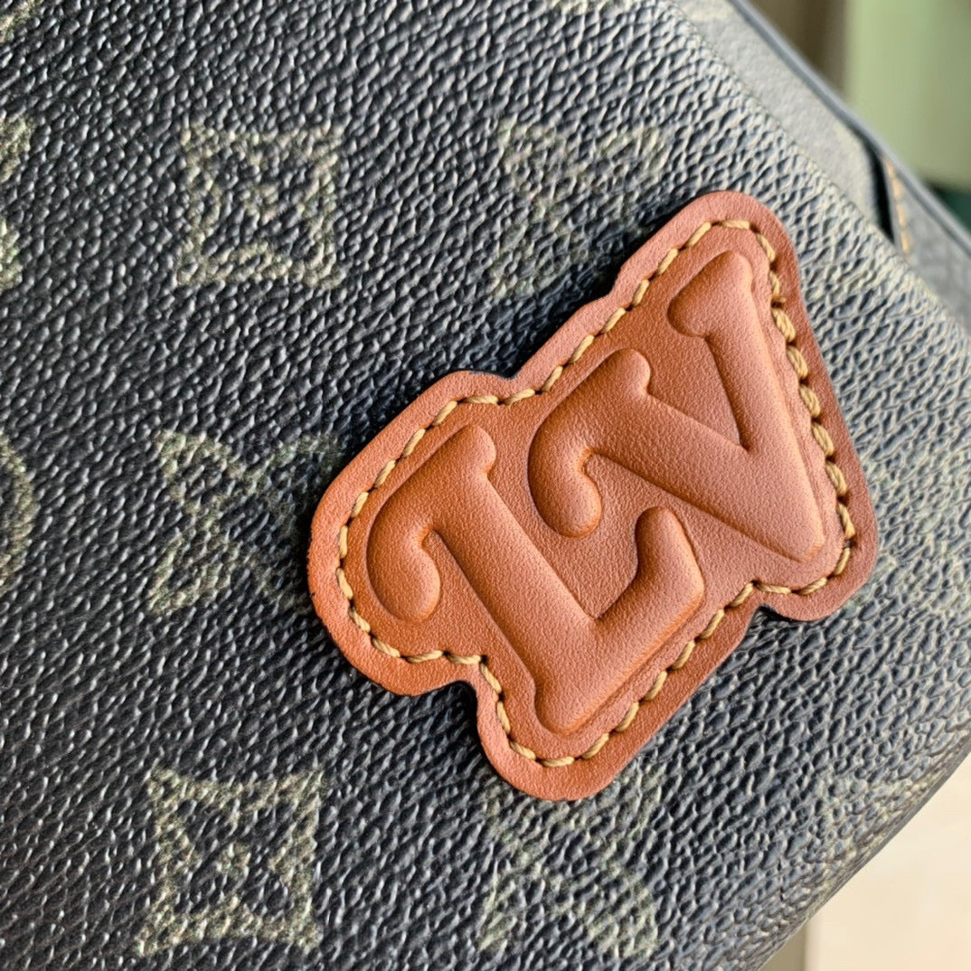 Louis Vuitton Dark Gray Monogram Canvas Crossbody Messenger Bag with Pouch