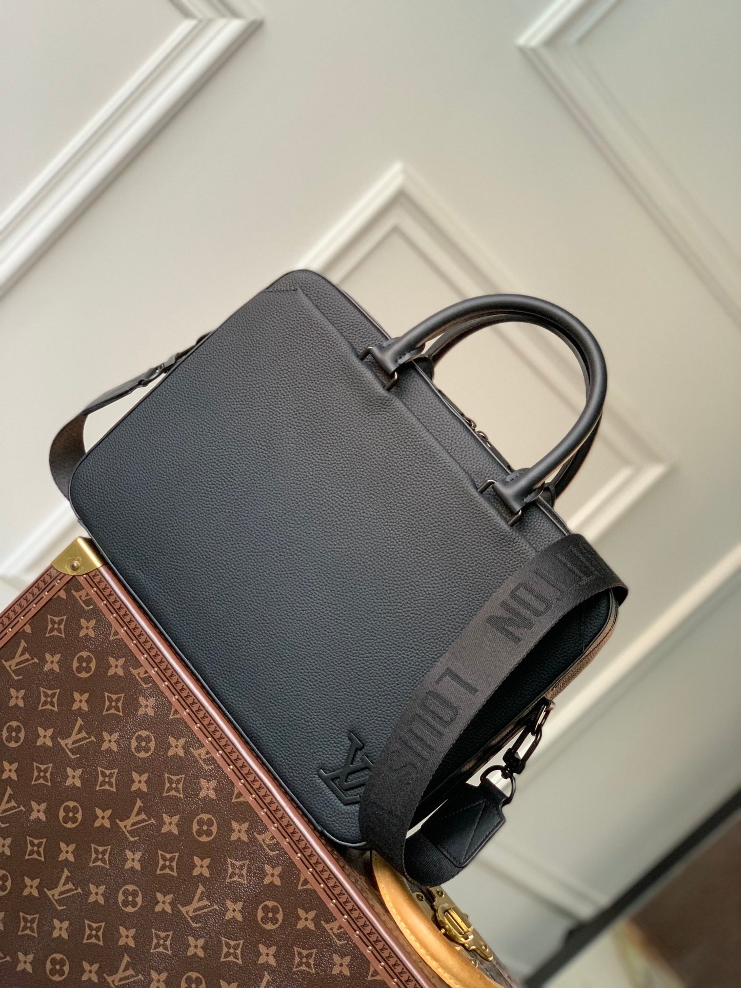 Louis Vuitton Classic Black Laptop Briefcase with Detachable Shoulder Strap