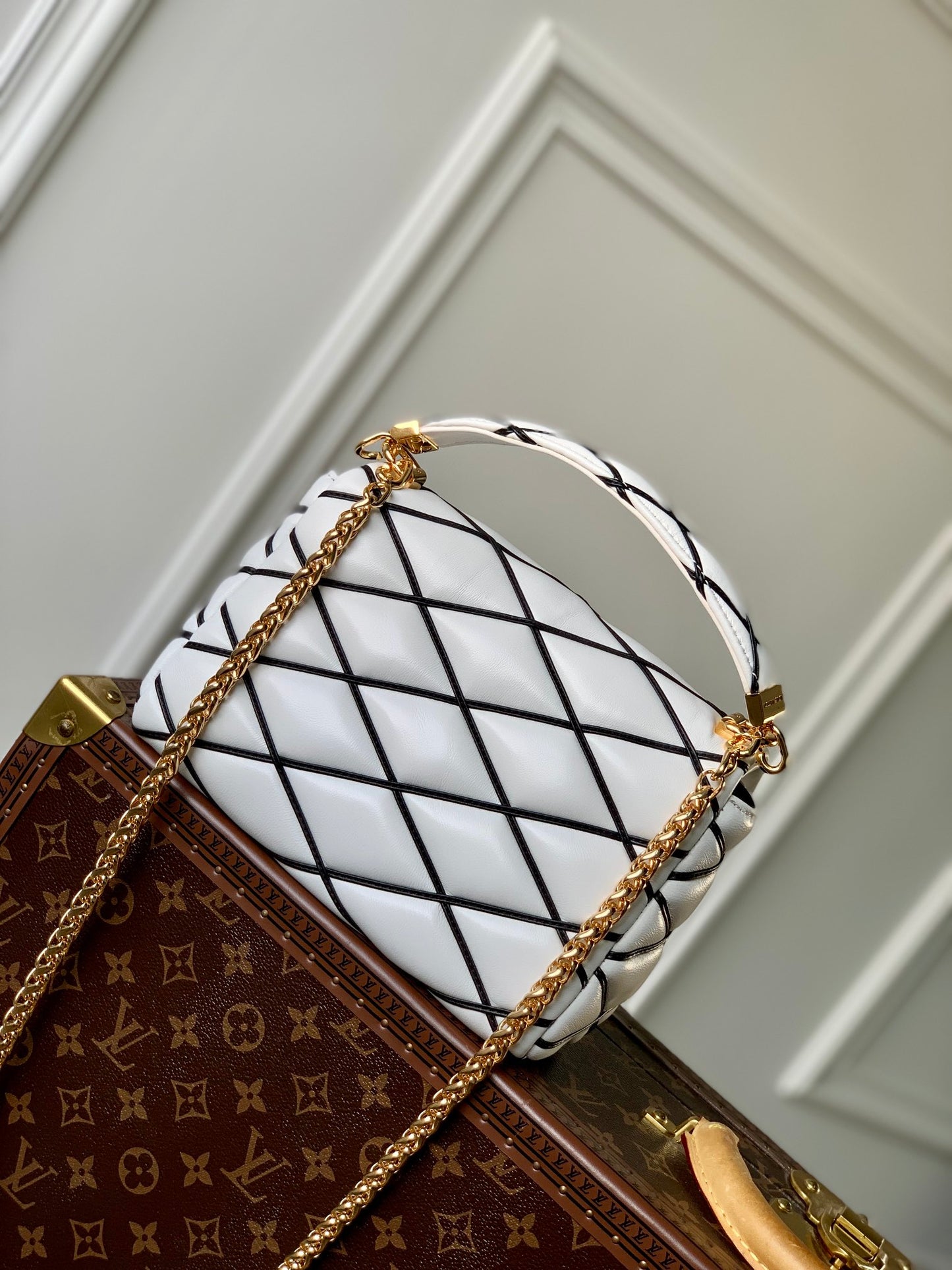 Louis Vuitton White Quilted Leather Shoulder Bag with Black Diamond Lattice Pattern