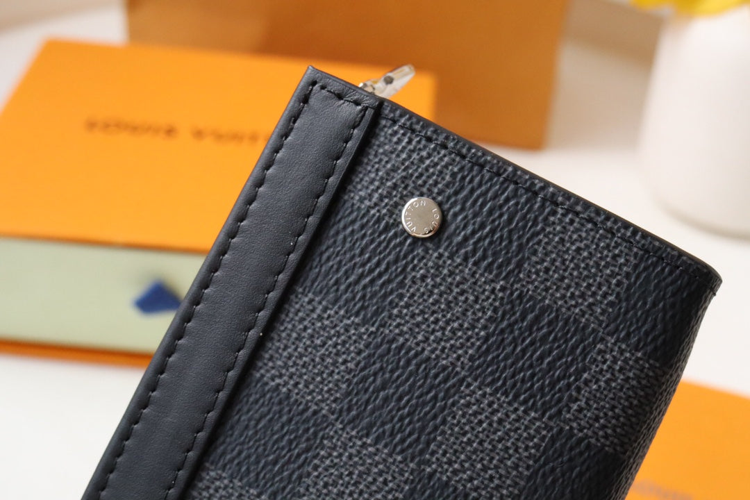 Louis Vuitton Black and Grey Checkerboard Pattern Zipper Clutch Wallet