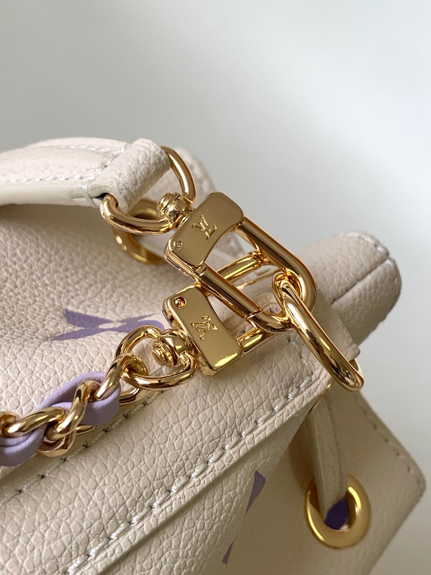 Louis Vuitton White and Lavender Monogram Leather Bucket Bag with Gold Chain Strap