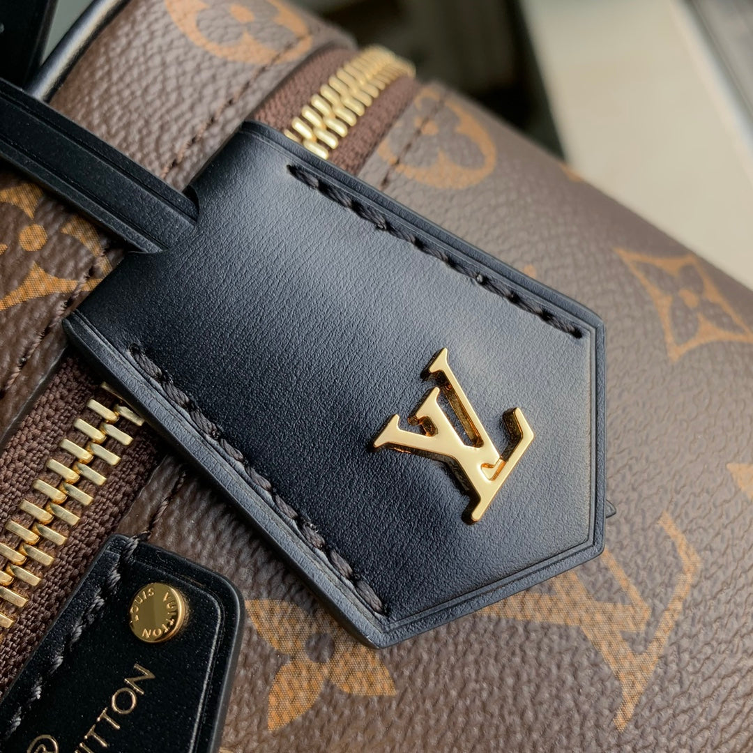 Louis Vuitton Vintage Monogram Canvas Vanity Case Handbag with Gold Padlock