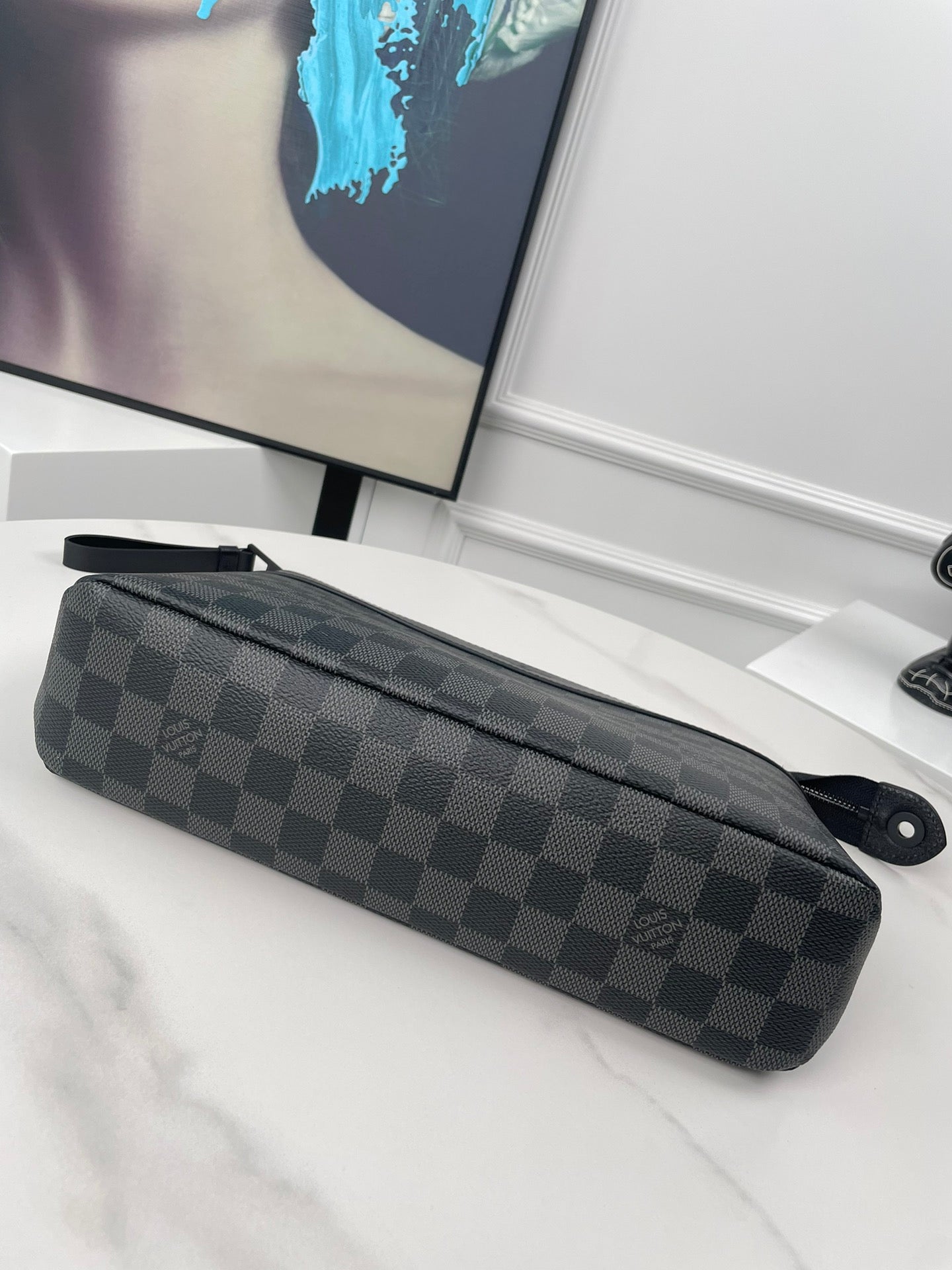 Louis Vuitton Classic Checkered Pattern Zippered Pouch Clutch for Essentials