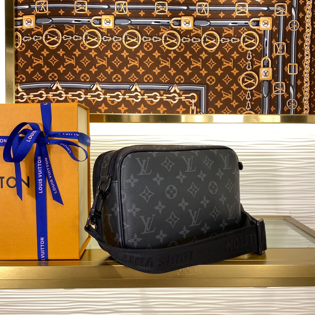 Louis Vuitton Black Monogram Pattern Crossbody Messenger Bag with Wide Strap