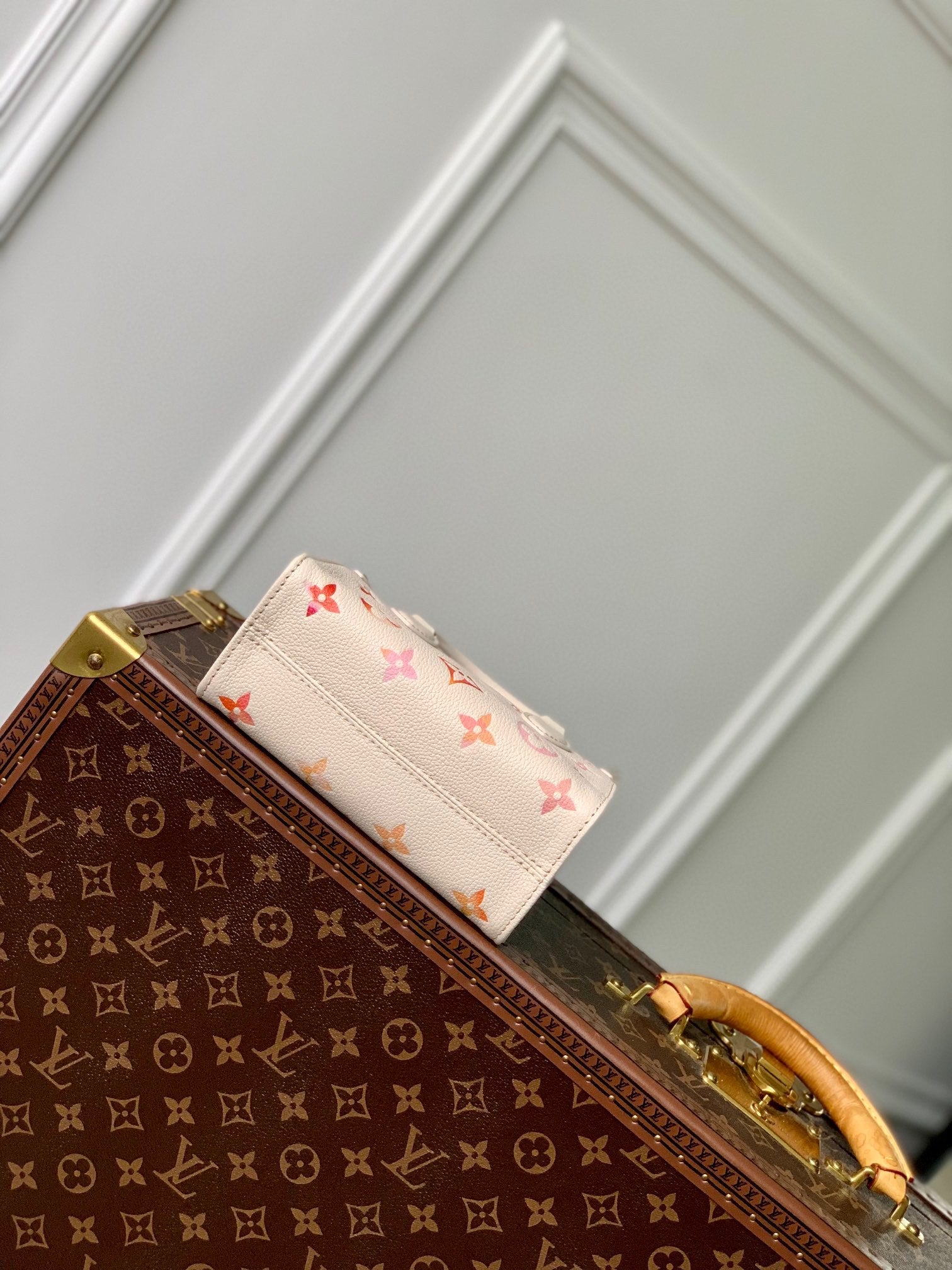 Louis Vuitton White Leather Mini Crossbody Tote Bag with Pink Gradient Pattern