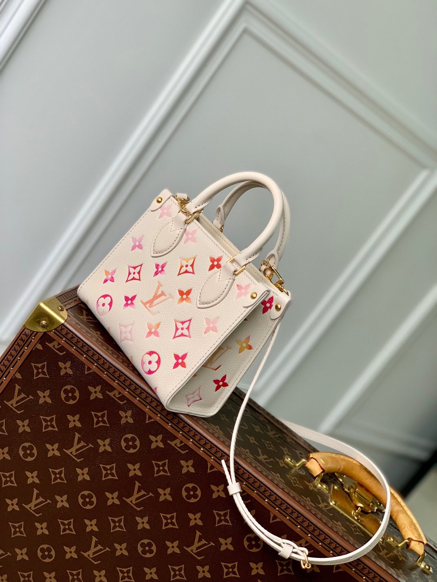 Louis Vuitton White Leather Mini Crossbody Tote Bag with Pink Gradient Pattern