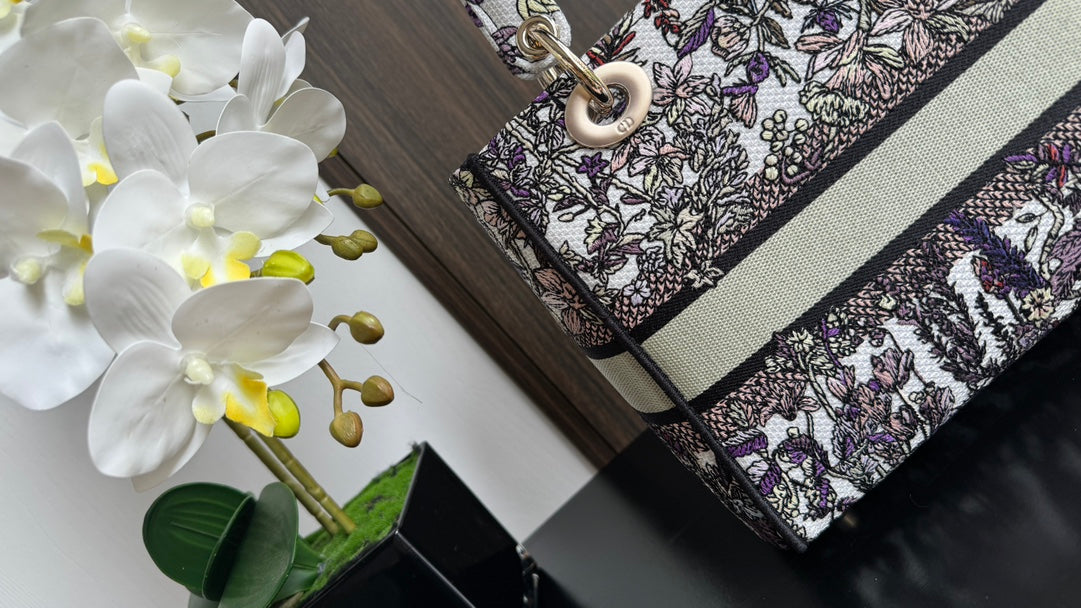 Dior Elegant Embroidered Floral Tapestry Handbag with Shoulder Strap