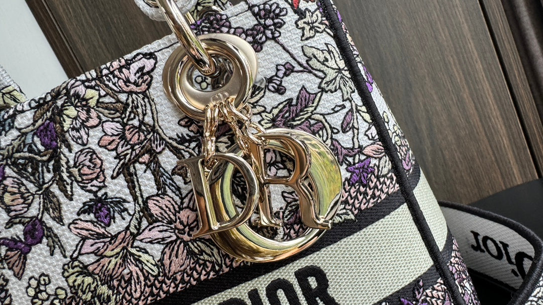 Dior Elegant Embroidered Floral Tapestry Handbag with Shoulder Strap