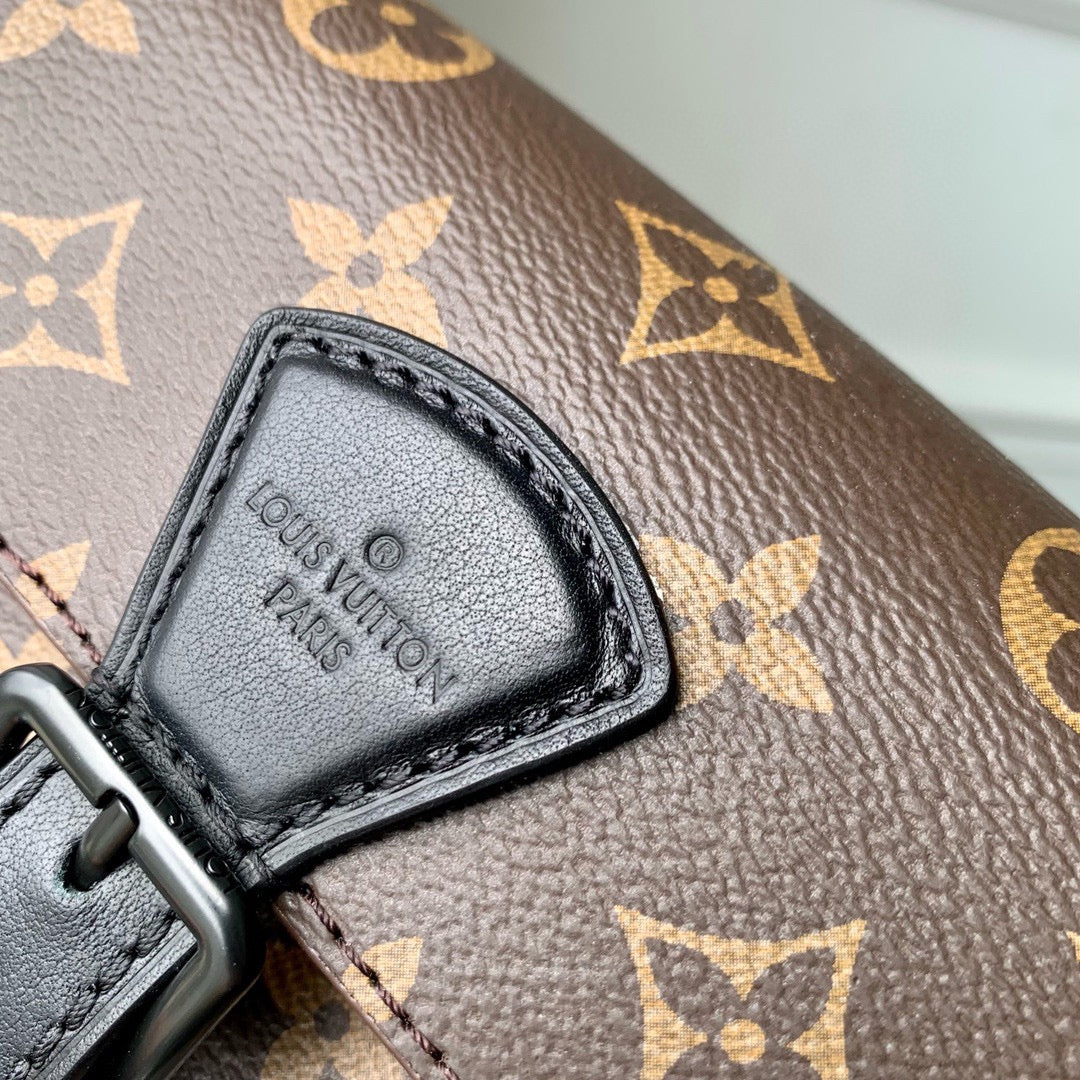 Louis Vuitton Classic Brown Monogram Pattern Saddle Crossbody Shoulder Bag