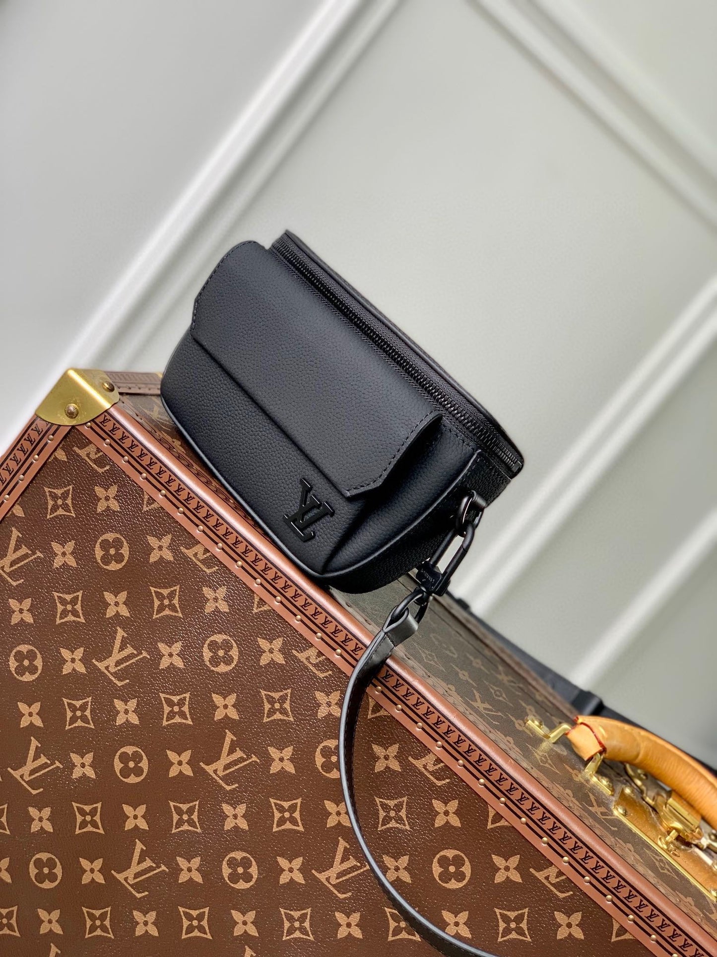 Louis Vuitton Minimalist Matte Black Leather Waist Bag Utility Belt Pack