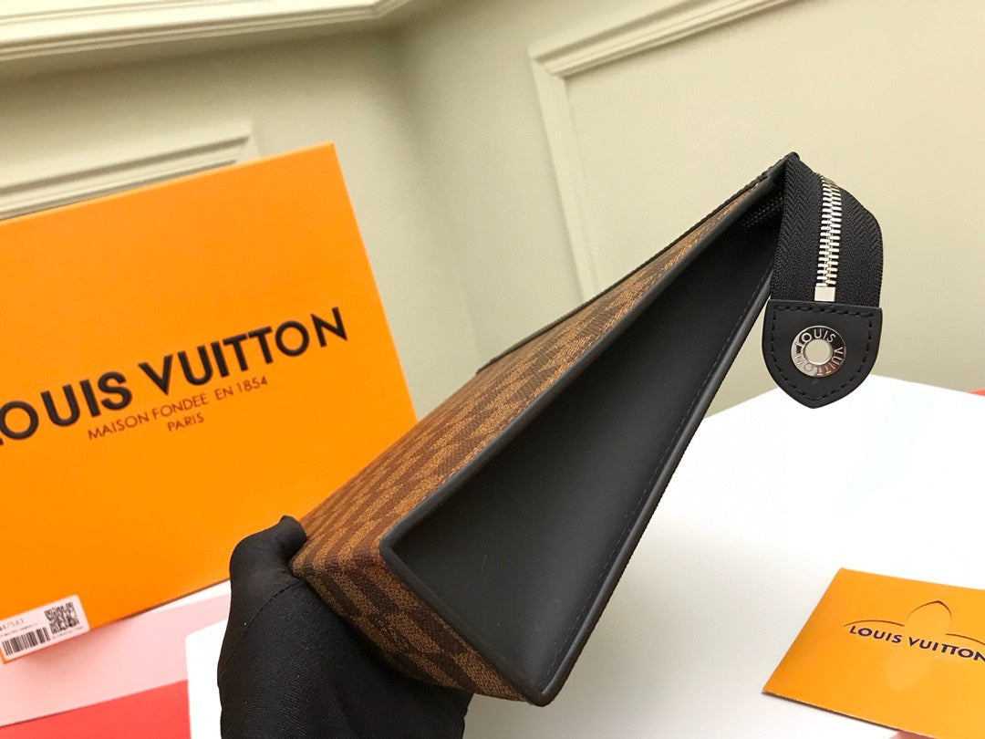 Louis Vuitton Brown Checkerboard Pattern Canvas Zipper Clutch Pouch