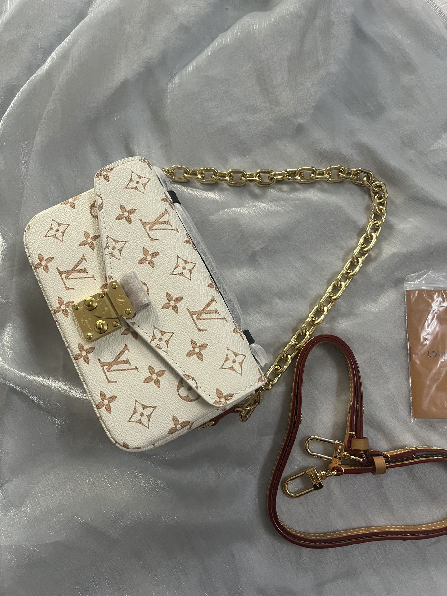 Louis Vuitton Classic White Monogram Shoulder Bag with Gold Chain and Leather Strap