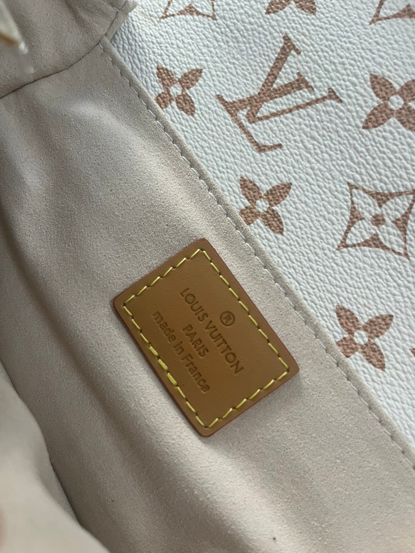 Classic Cream Monogram Luxury Shoulder Bag with Gold Chain &amp; Crossbody Strap