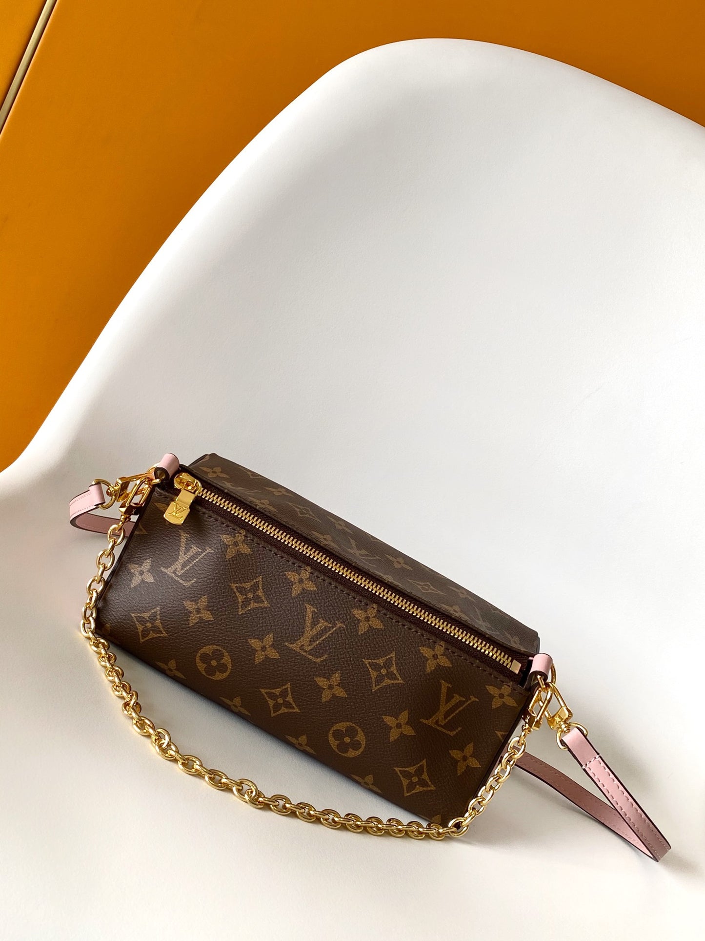 Louis Vuitton Brown Monogram Shoulder Bag with Pink Leather Star Side Accents