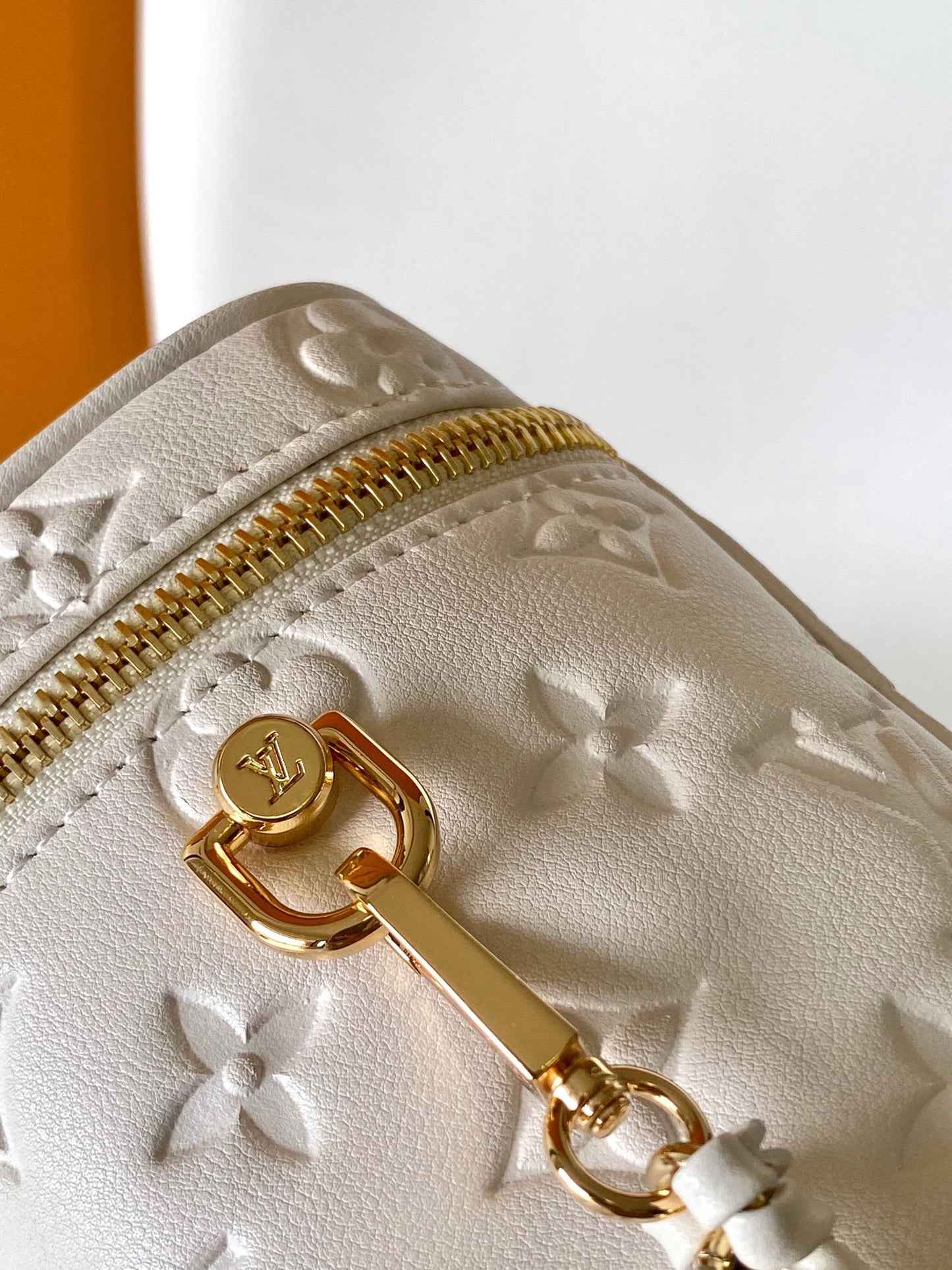Louis Vuitton Elegant Off-White Embossed Leather Vanity Case Handbag