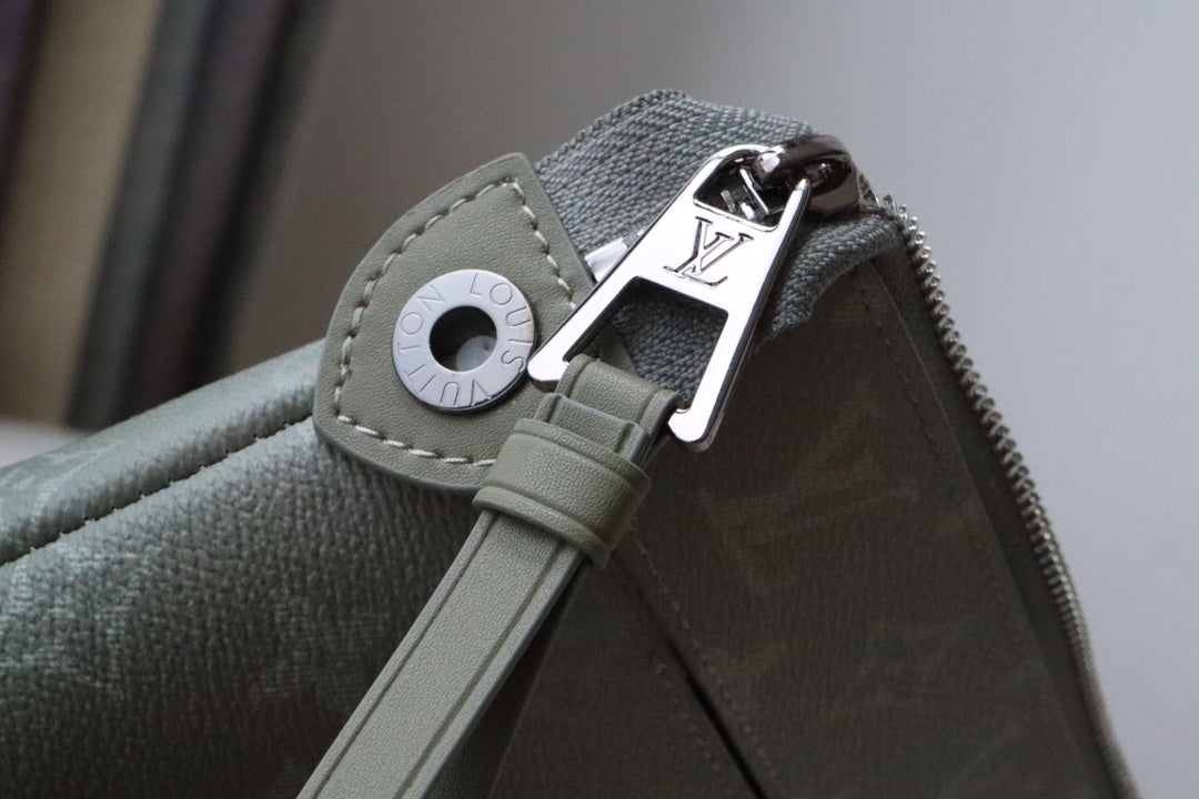 Louis Vuitton Green Gradient Monogram Pattern Zippered Clutch Handbag