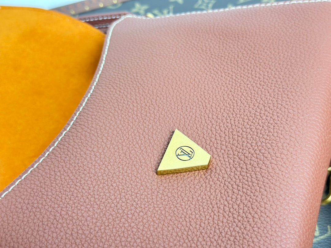 Louis Vuitton Classic Dusty Rose Leather Top Handle Crossbody Bag with Gold Clasp