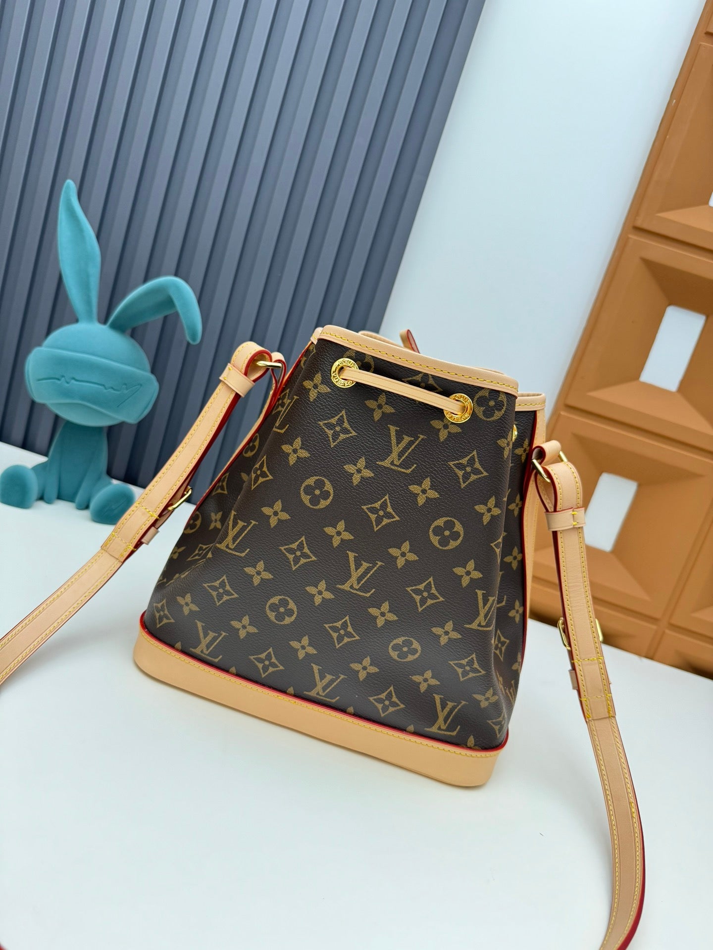 Louis Vuitton Classic Brown Monogram Print Drawstring Bucket Shoulder Bag