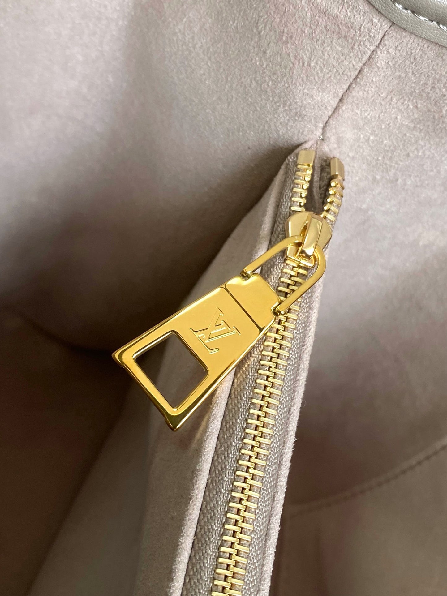 Louis Vuitton On My Side MM Monogram Empreinte Leather Tote Bag - Beige