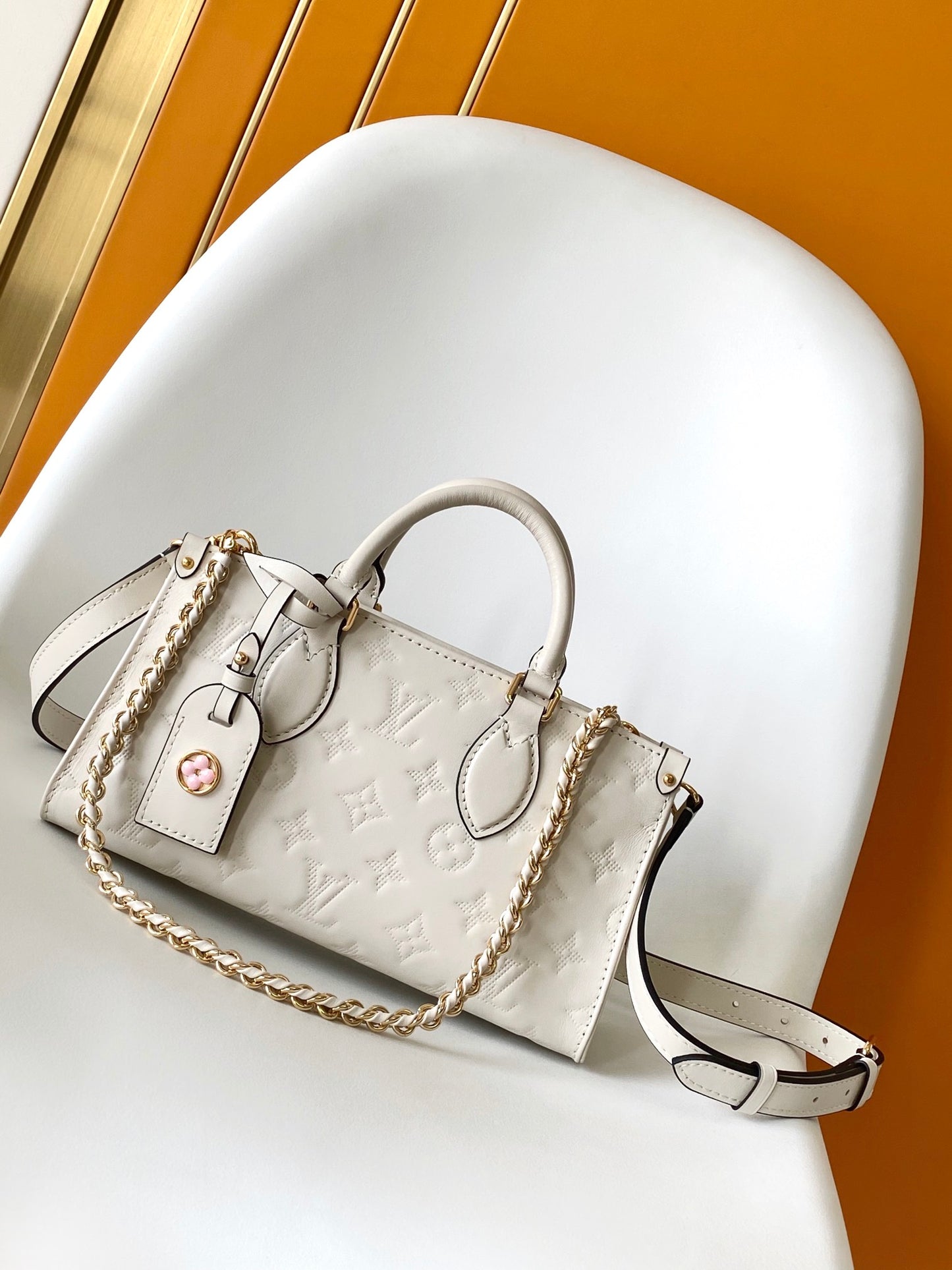 Louis Vuitton White Embossed Leather Top Handle Shoulder Bag with Chain Detail