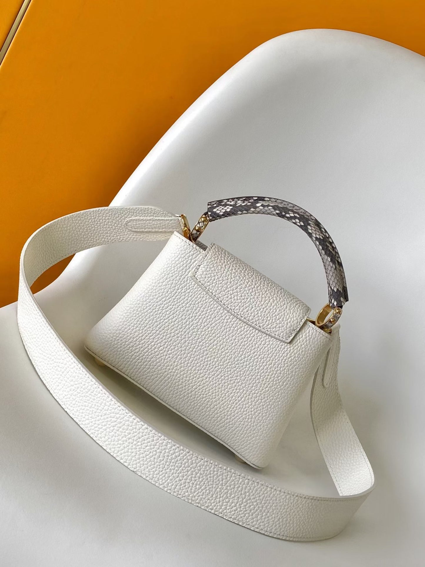 Louis Vuitton White Leather Crossbody Handbag with Leopard Print Handle