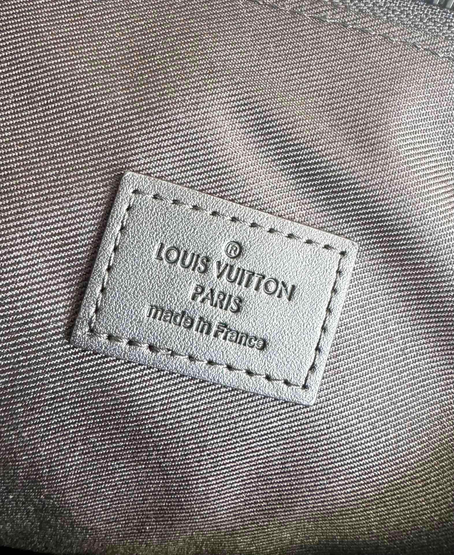 Louis Vuitton Brown Checkered Leather Wristlet Clutch Bag with Front Pocket