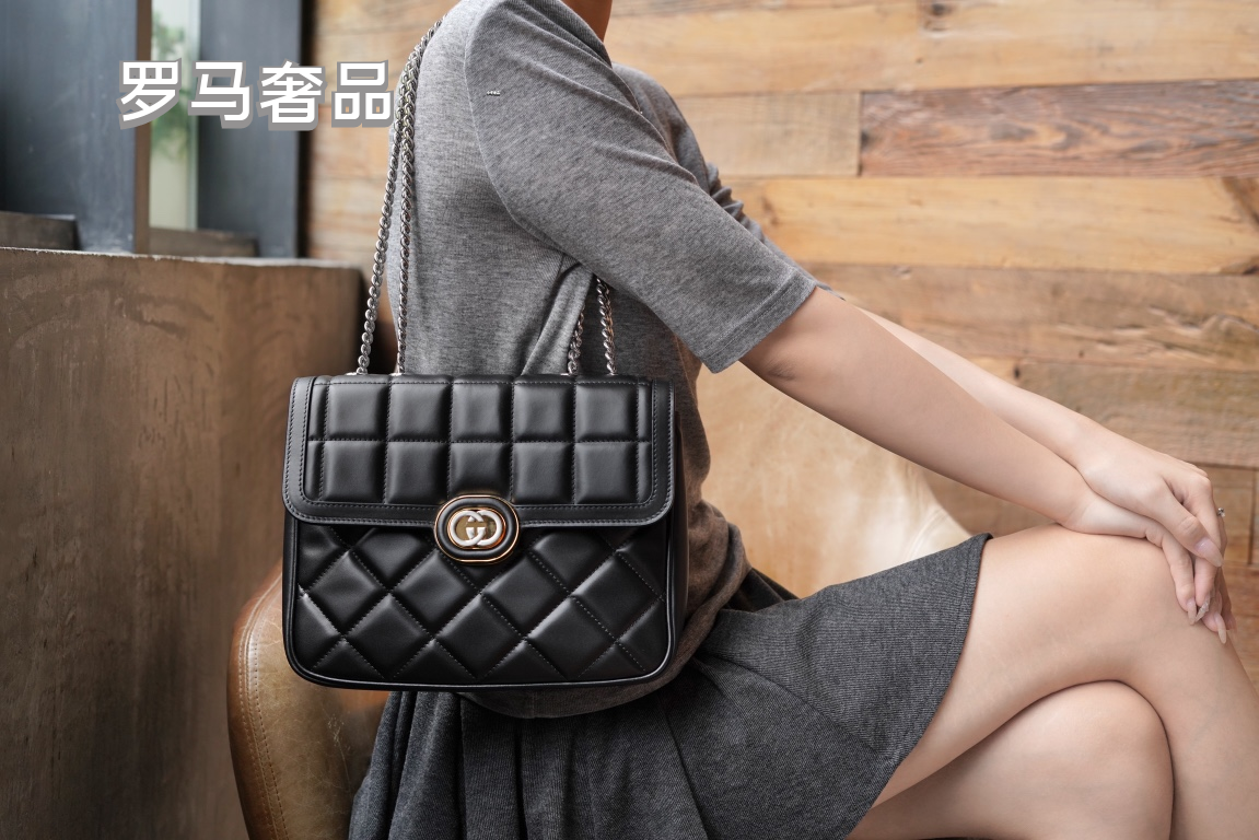 Gucci Classic Black Quilted Leather Shoulder Bag with Gold Clasp