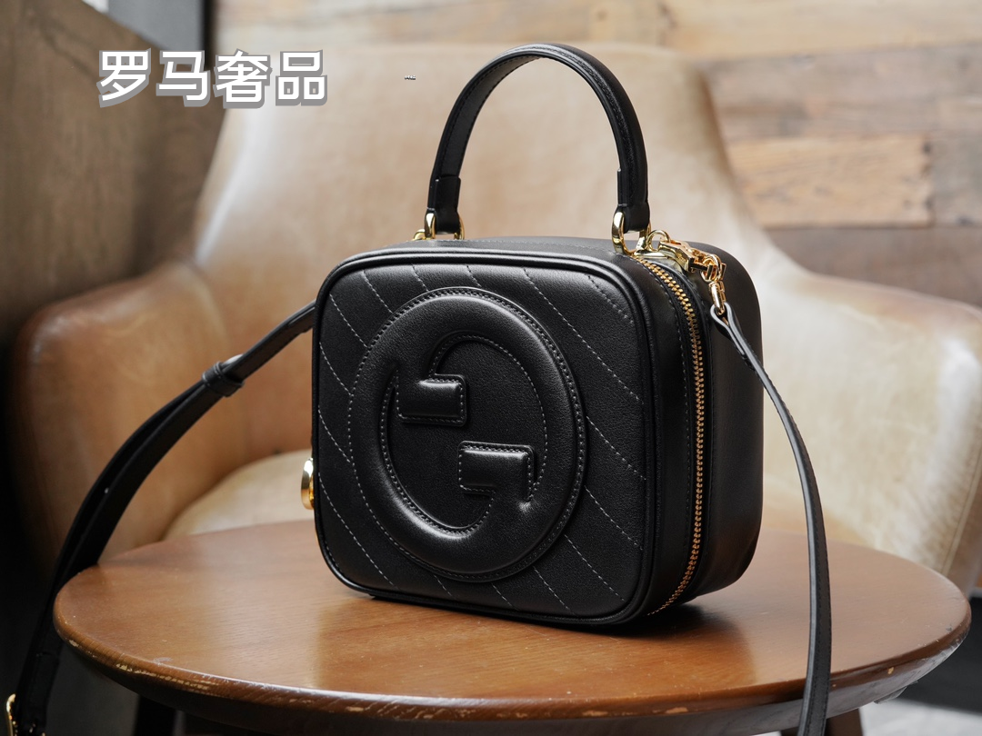 Gucci Black Quilted Leather Top Handle Bag Square Crossbody Purse