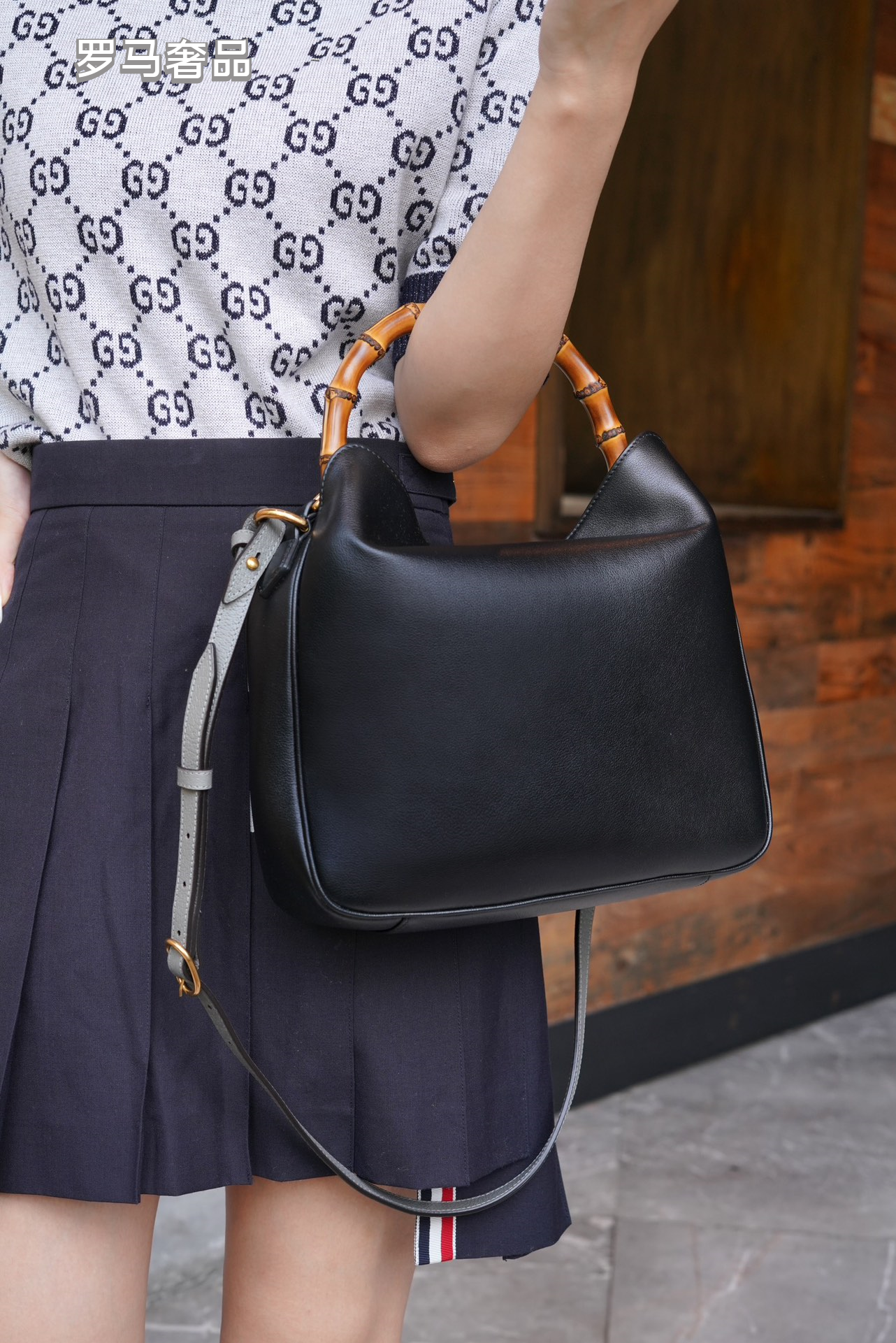 Gucci Vintage Black Leather Handbag with Bamboo Handle and Shoulder Strap